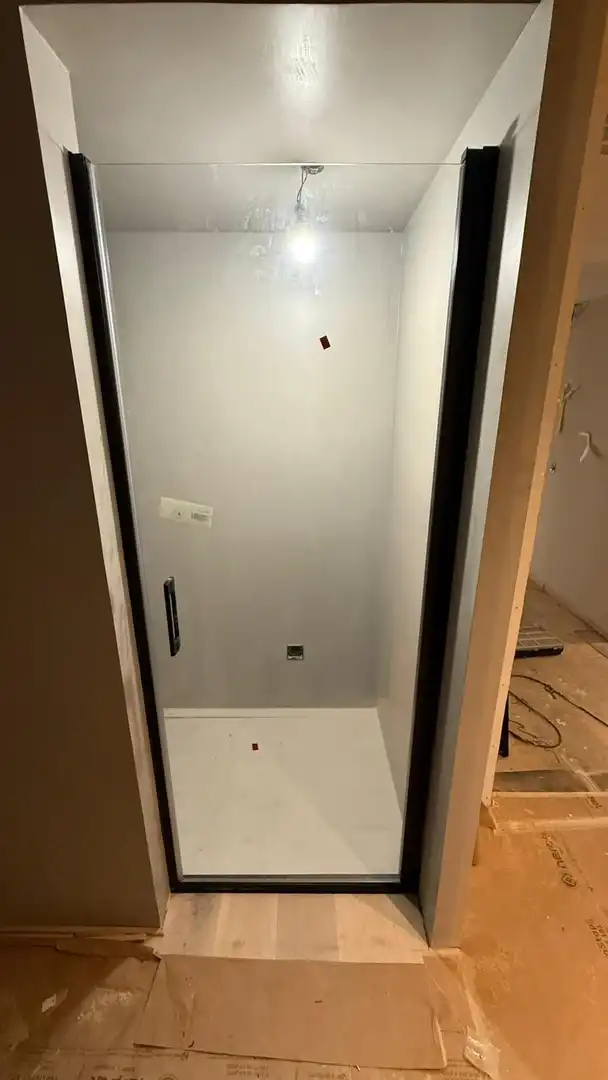 Bathroom of Office for sale in Barcelona  with Air Conditioner and Heating