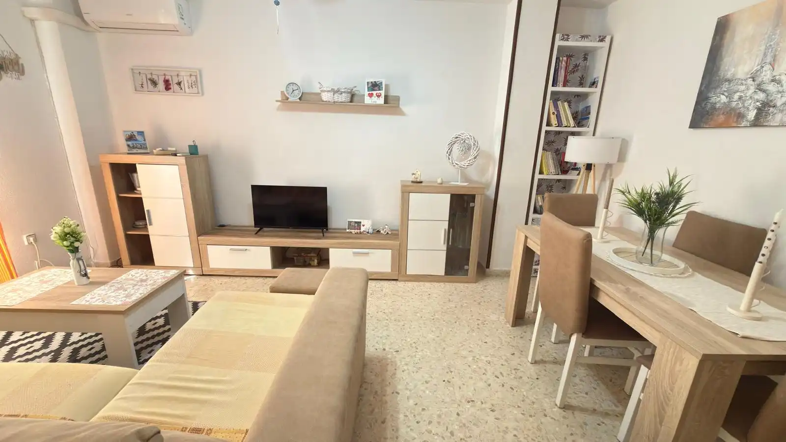 Sala d'estar de Pis en venda en El Puerto de Santa María amb Balcó