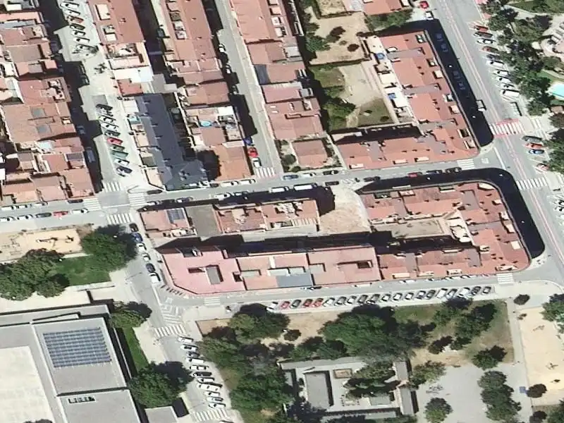 Vista exterior de Piso en venta en Pallejà