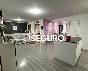 Living room of Flat to rent in  Madrid Capital  with Air Conditioner, Heating and Terrace