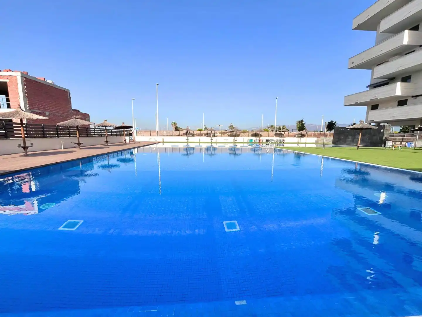 Apartament amb piscina en venda a Calle LUGO