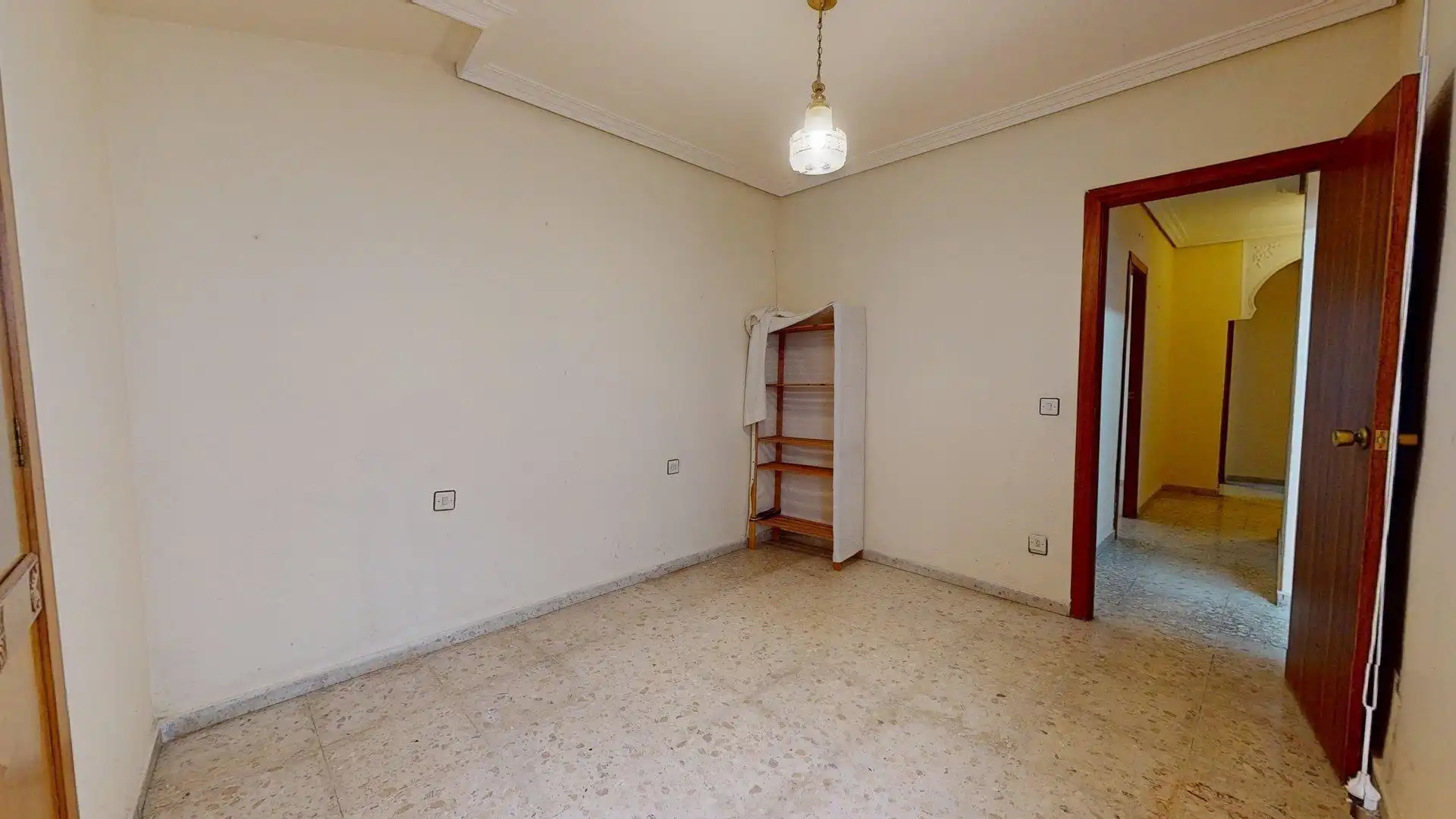 Dormitori de Pis en venda en Córdoba