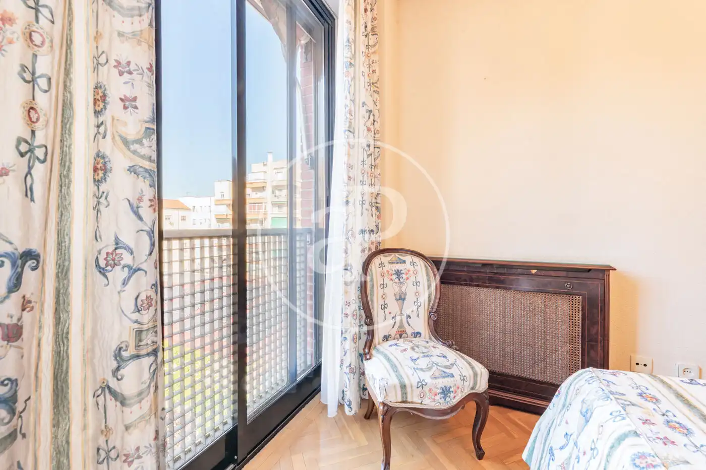 Bedroom of Flat for sale in Madrid  with Air Conditioner and Heating