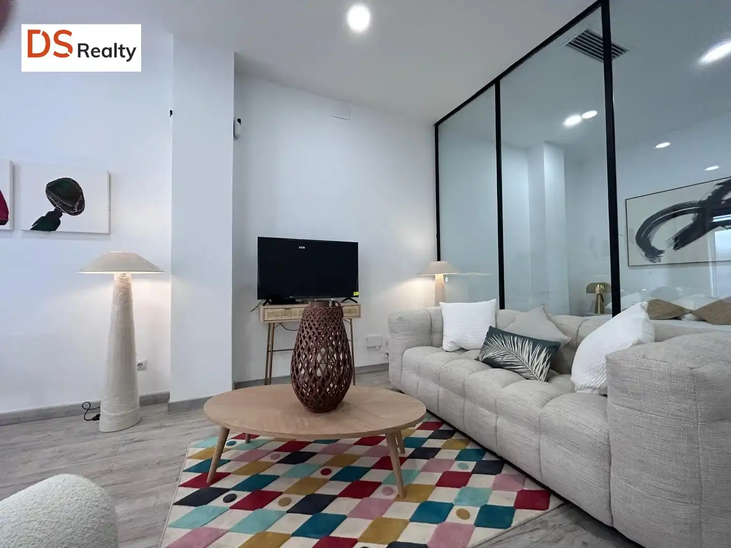 Ground floor with lift for sale in Calle ARTISTAS, imagen 24