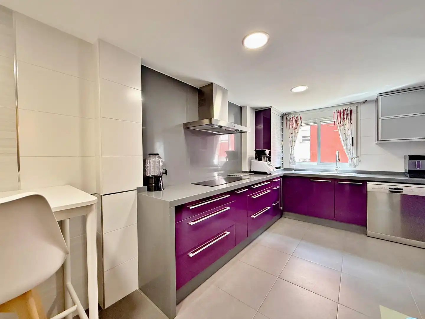 Cocina de Casa adosada en venta en Paterna con Aire acondicionado, Jardín privado y Trastero