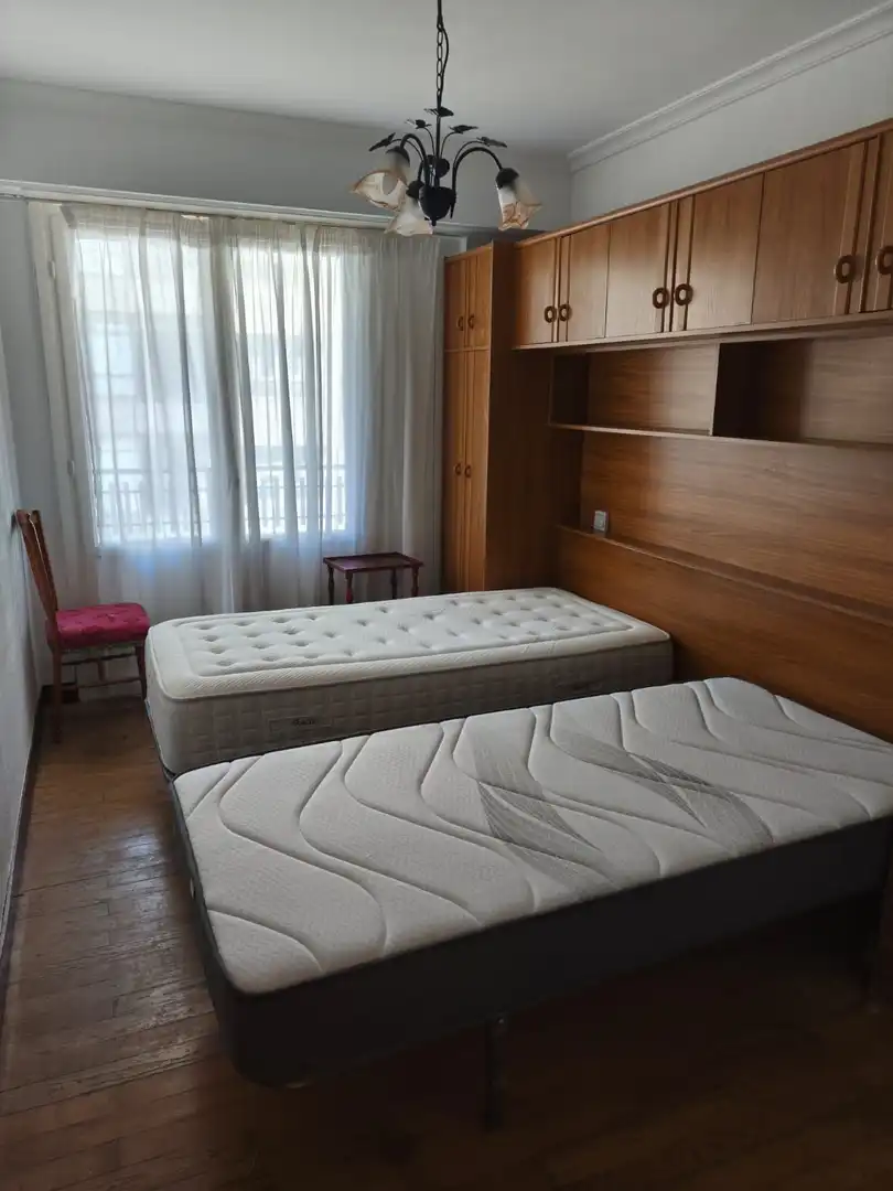 Bedroom of Flat for sale in Irun 