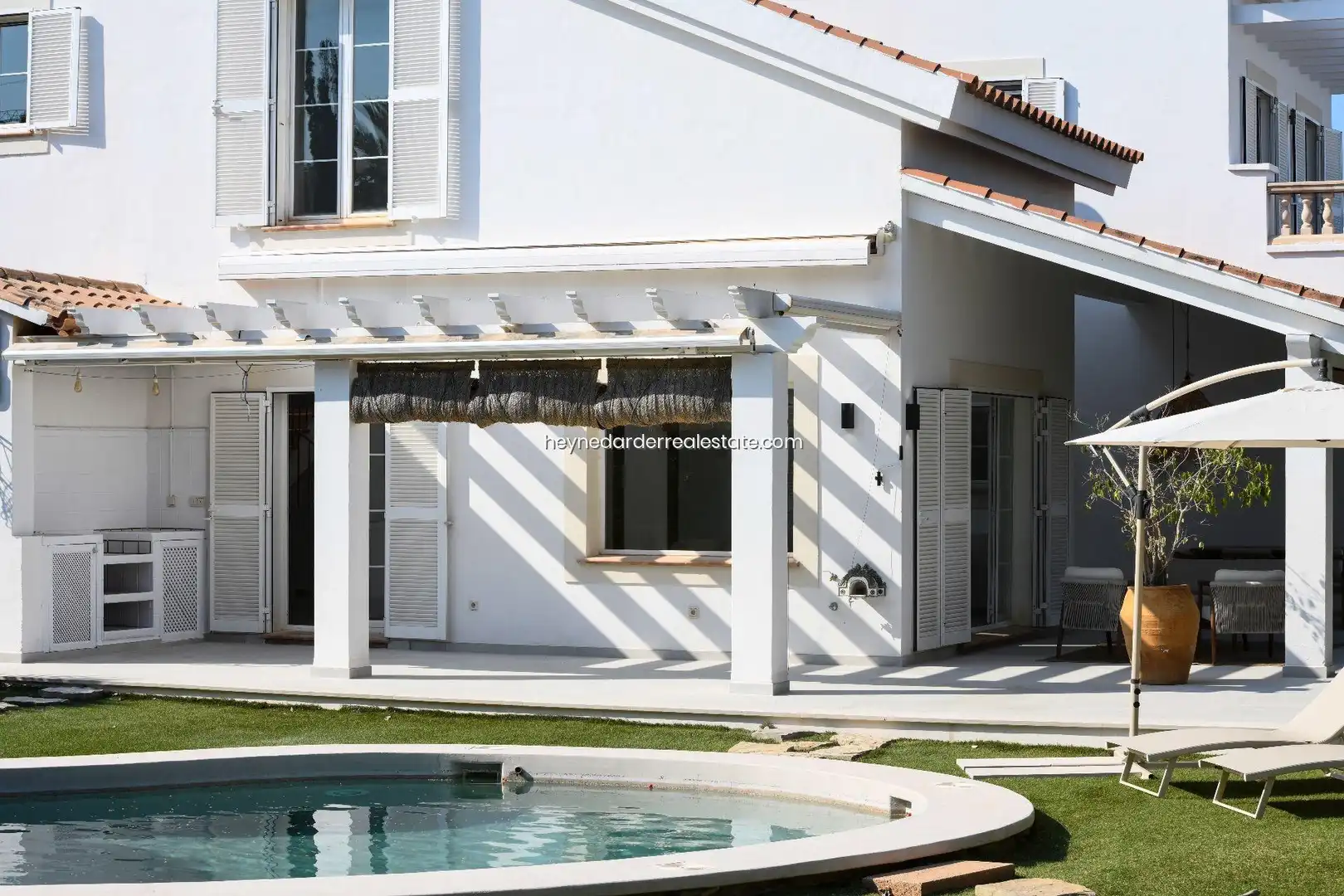 Terrace of Houses for sale in Calvià  with Air Conditioner, Private garden and Storage room