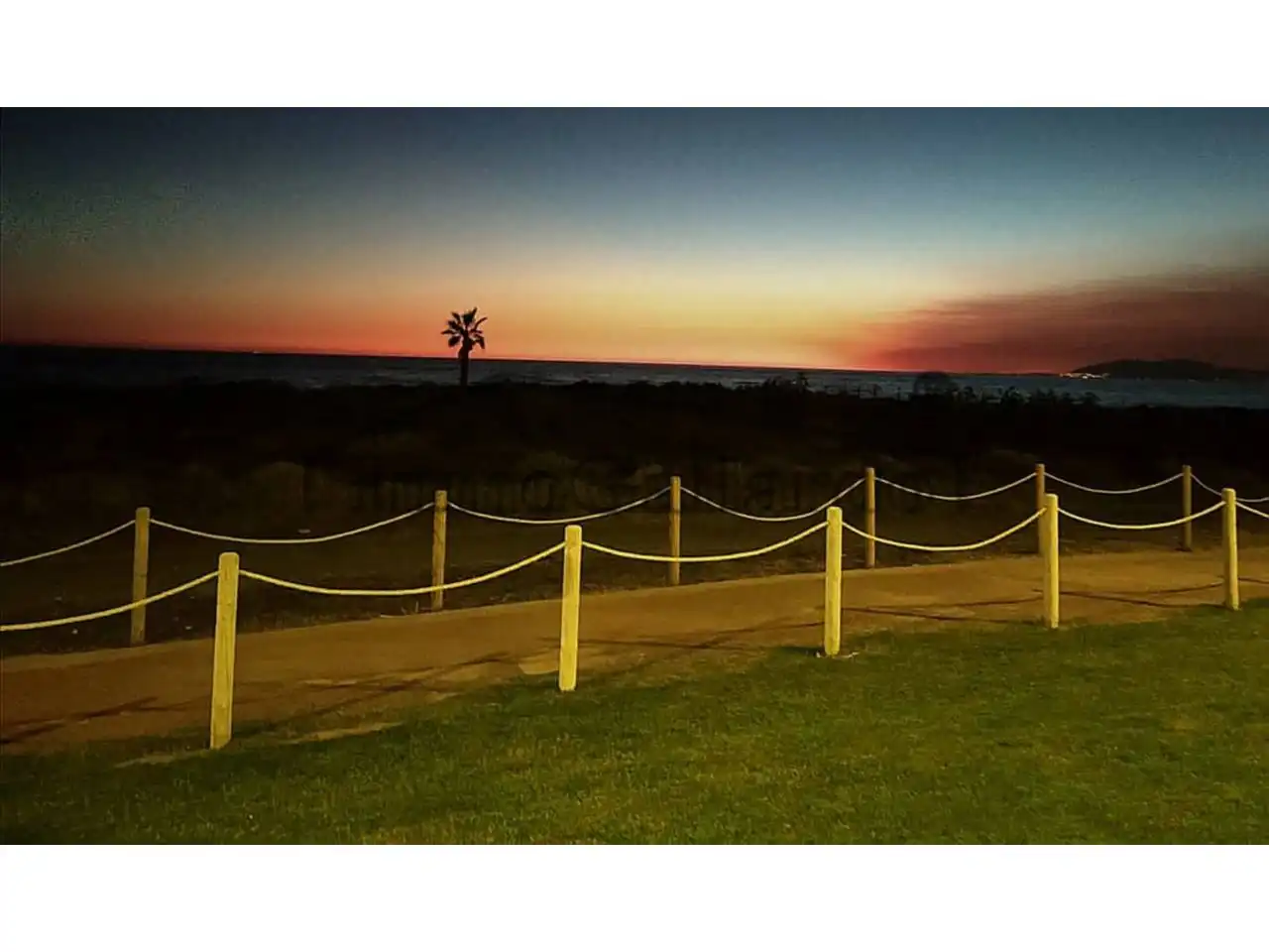 Vista exterior de Ático en venta en Torrox con Aire acondicionado, Terraza y Amueblado