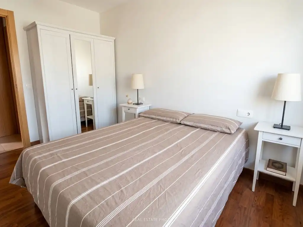 Dormitori de Pis en venda en A Coruña Capital  amb Moblat