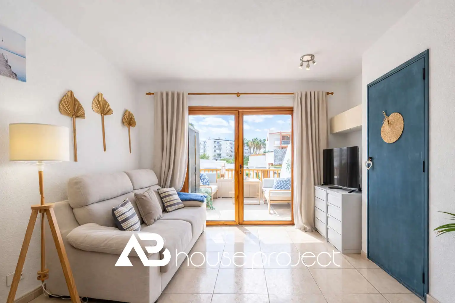 Sala de estar de Estudio en venta en Adeje con Terraza, Amueblado y Piscina comunitaria