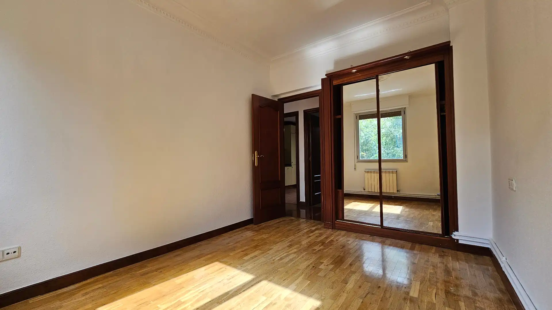 Habitación de Piso en venta en Vitoria - Gasteiz con Calefacción, Parquet y Trastero