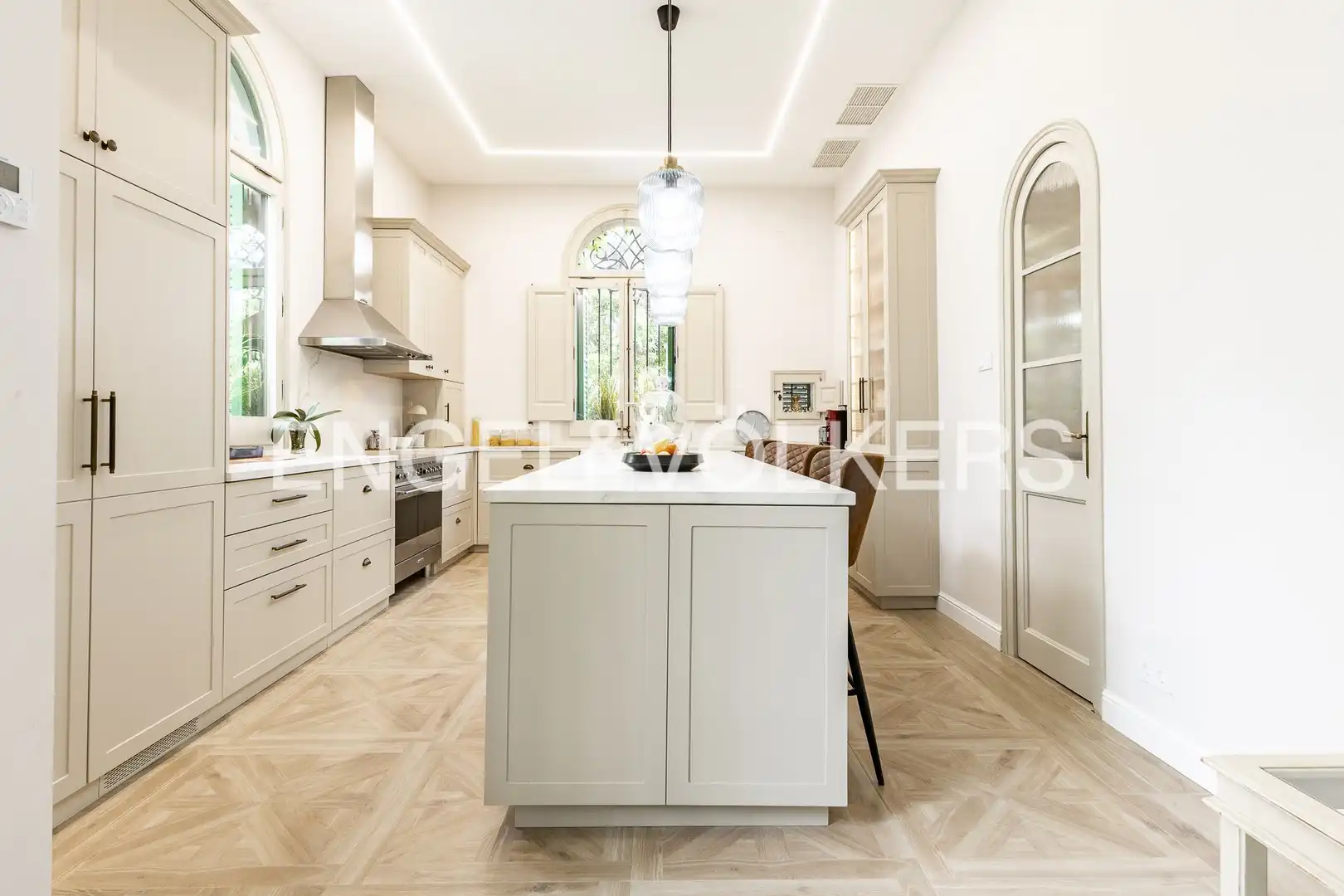 Cocina de Casa o chalet en venta en Llinars del Vallès con Aire acondicionado, Calefacción y Jardín privado