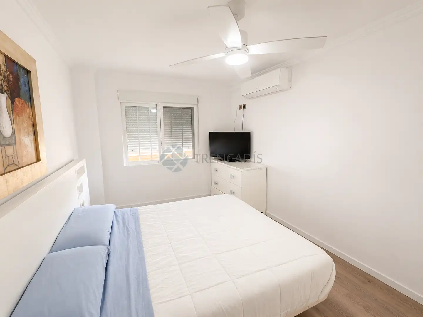 Habitación de Piso en venta en Valencia con Terraza, Piscina y Balcón