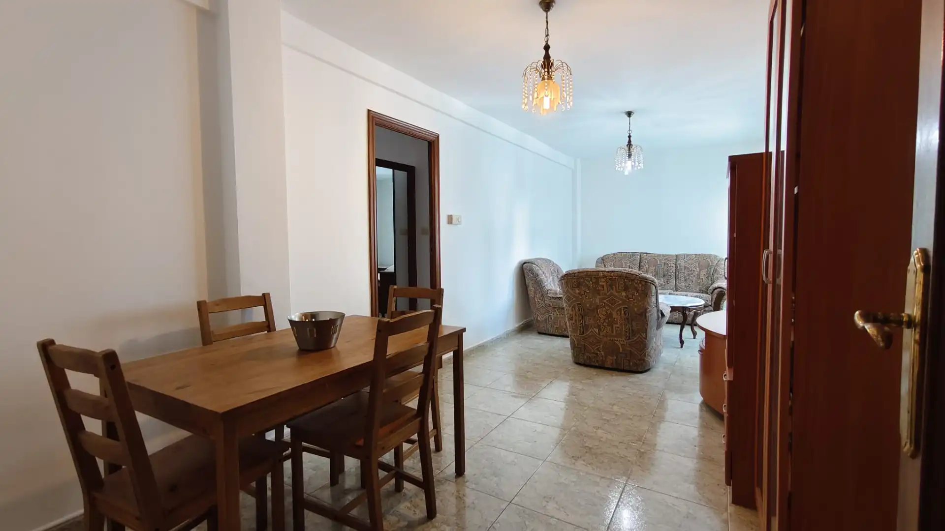 Living room of Flat for rent in Santiago de Compostela   with Heating, Furnished and Oven
