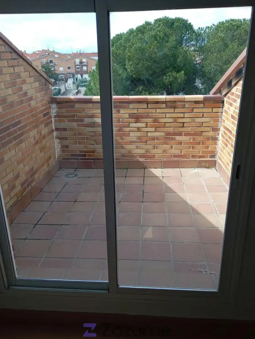 Terrace of Flat for rent in Camarena  with Heating, Parquet flooring and Terrace