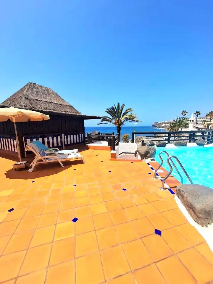 Terrasse von Erdgeschoss zum Verkauf in San Bartolomé de Tirajana mit Klimaanlage, Terrasse und Möbliert