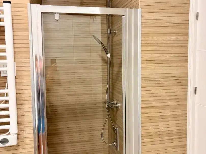 Bathroom of Flat for rent in Latina