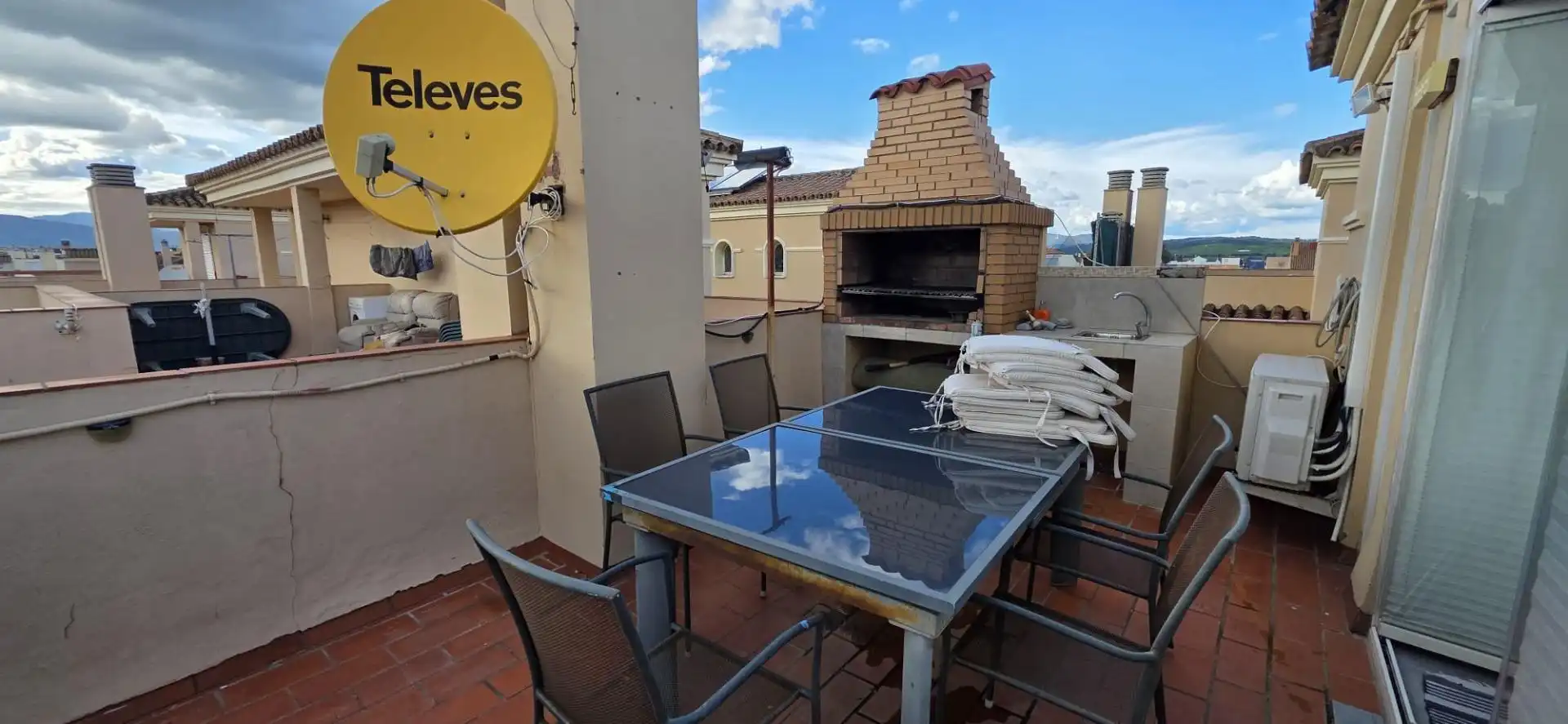 Terrace of Detached homes for sale in Algeciras  with Private garden