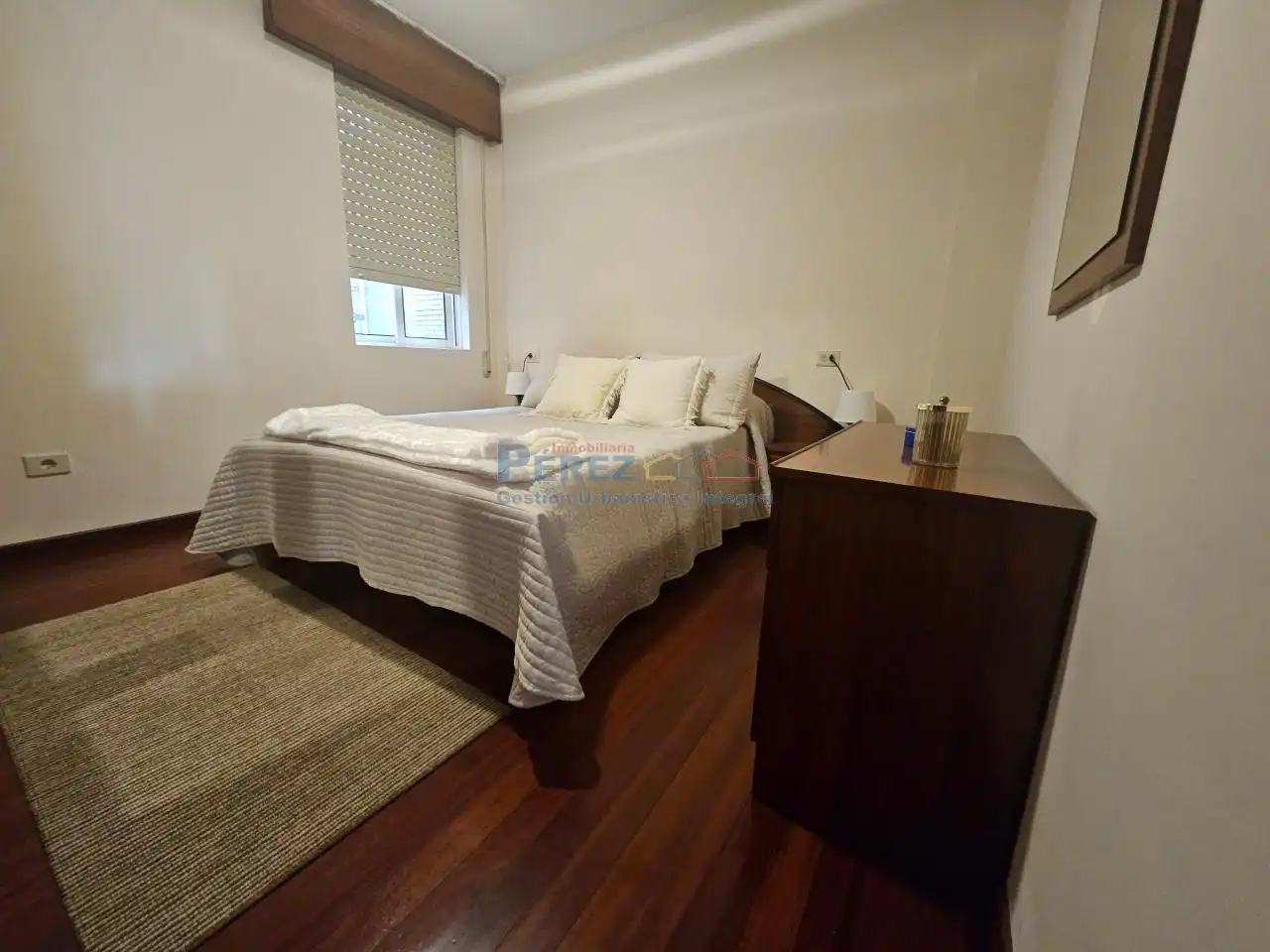 Schlafzimmer von Wohnungen zur Miete in Cabanas mit Heizung, Parkett und Abstellraum