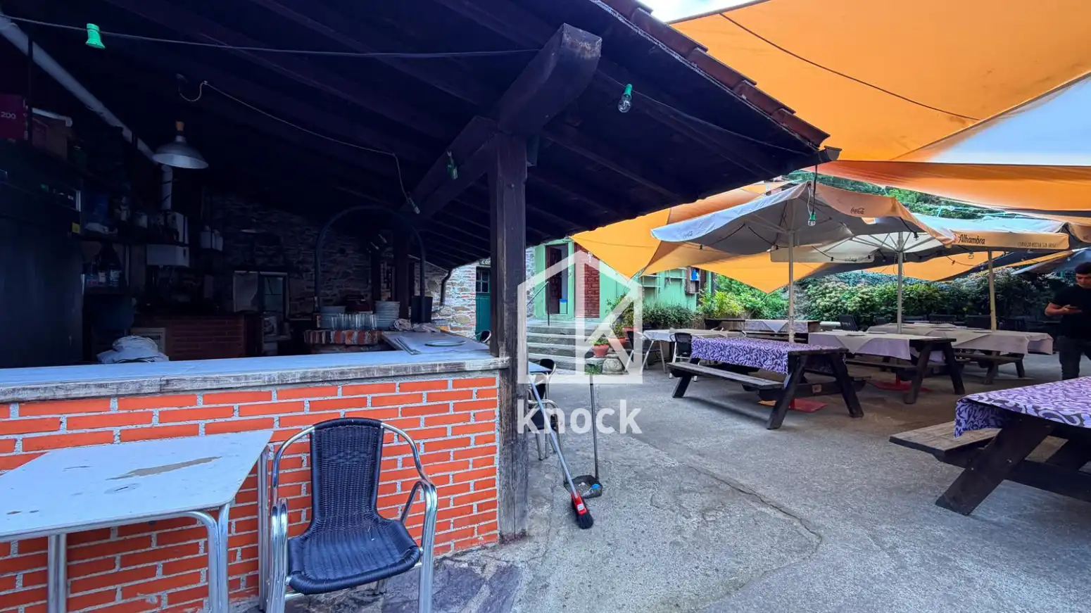 Terraza de Local de alquiler en Teverga