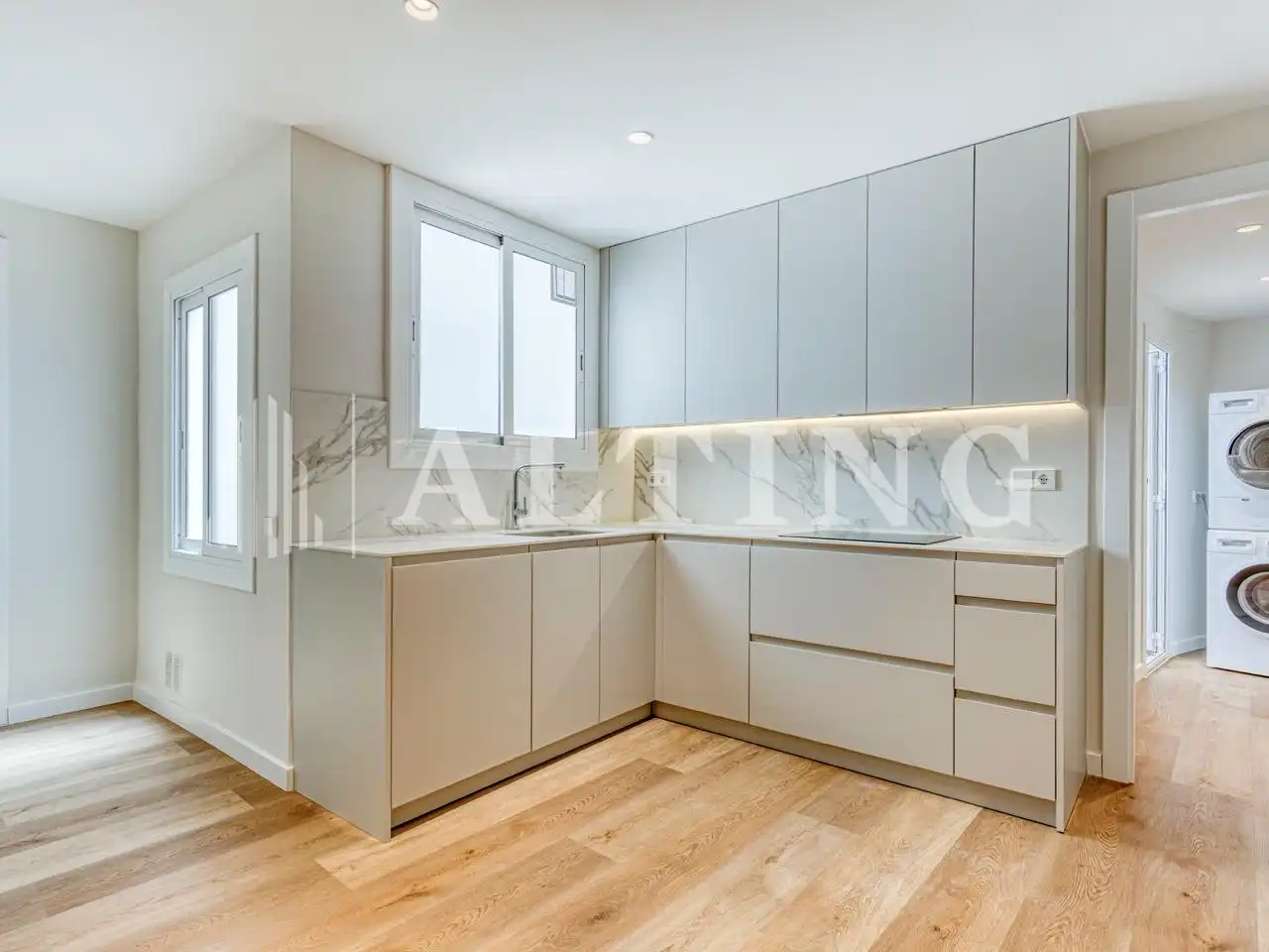 Cocina de Piso de alquiler en Barcelona con Aire acondicionado, Calefacción y Parquet