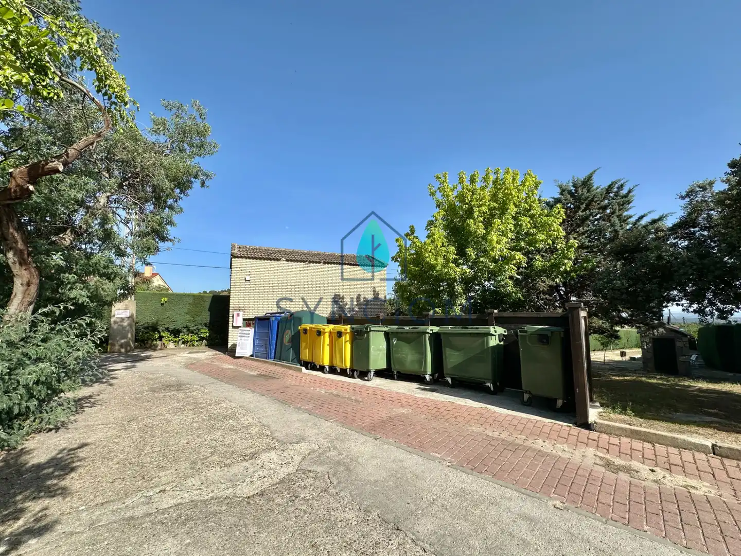 Parking of Ground floor for sale in Fresnedillas de la Oliva  with Heating, Terrace and Storage room