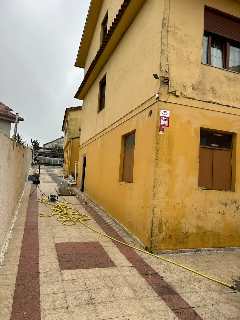 Vista exterior de Casa o xalet en venda en Vigo  amb Moblat