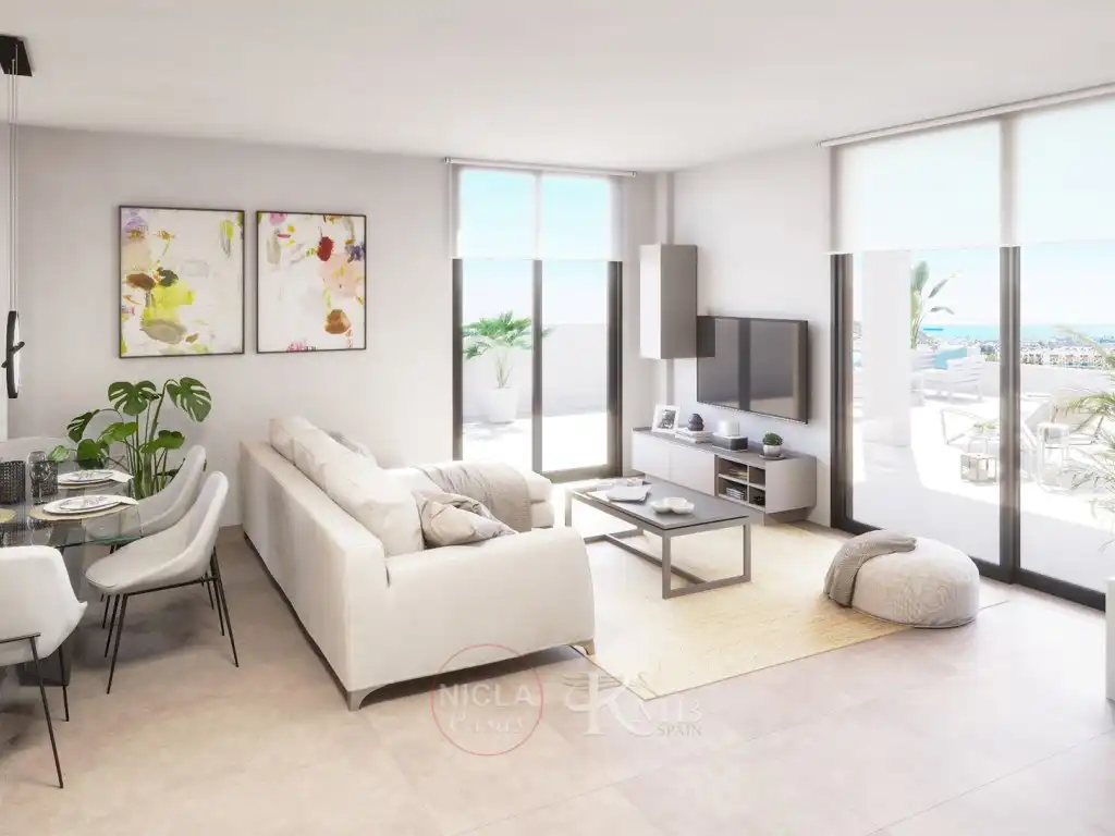 Apartment with pool for sale in Avenida Alcazaba, imagen 3