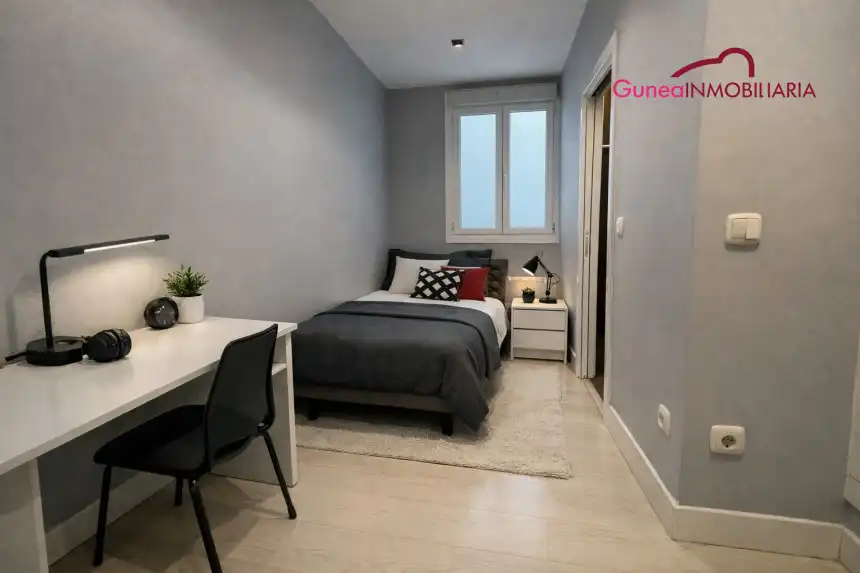 Schlafzimmer von Wohnung zum Verkauf in Donostia - San Sebastián 