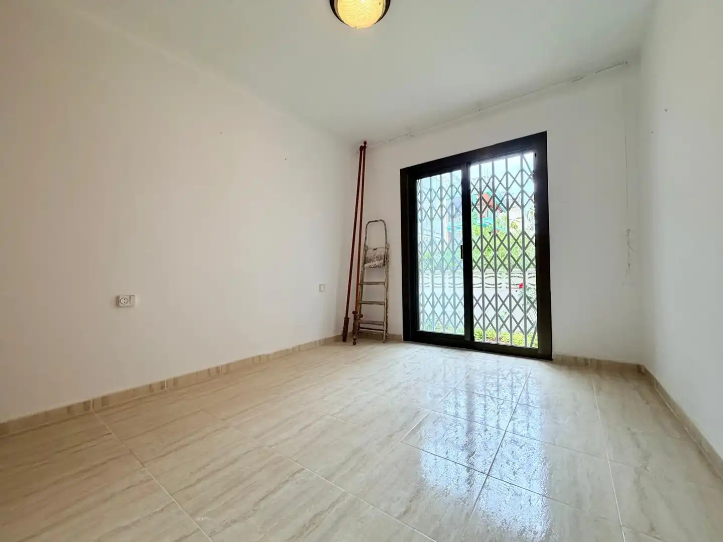 Planta baixa en venda en Cunit amb Jardí privat, Terrassa i Traster