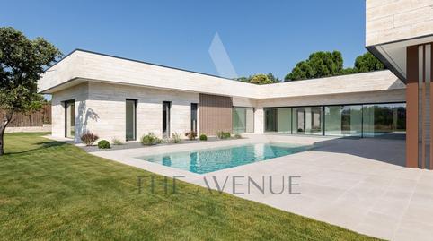 Foto 3 de Casa o xalet en venda a Calle Valle de Tormes, Las Lomas, Madrid