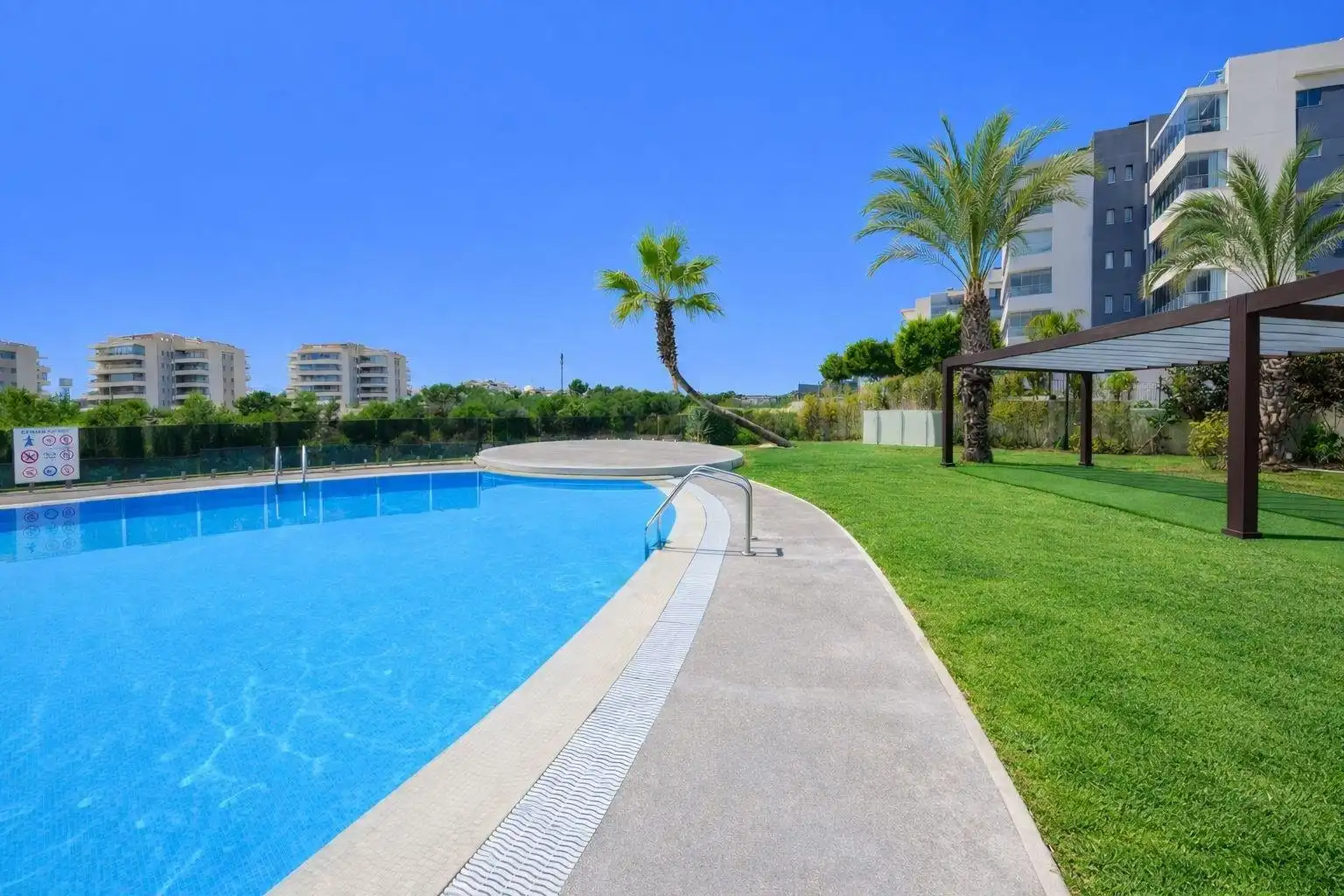 Apartamento con piscina en venta en Orihuela Costa, imagen 39