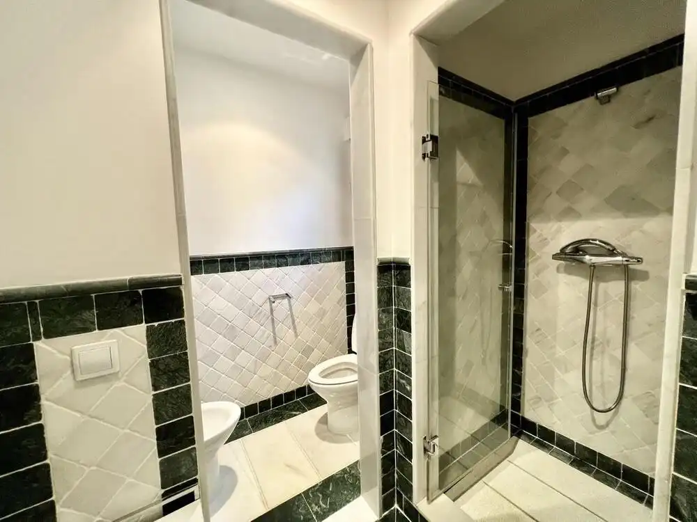 Bathroom of Ground floor for rent in Marbella  with Air Conditioner, Private garden and Terrace