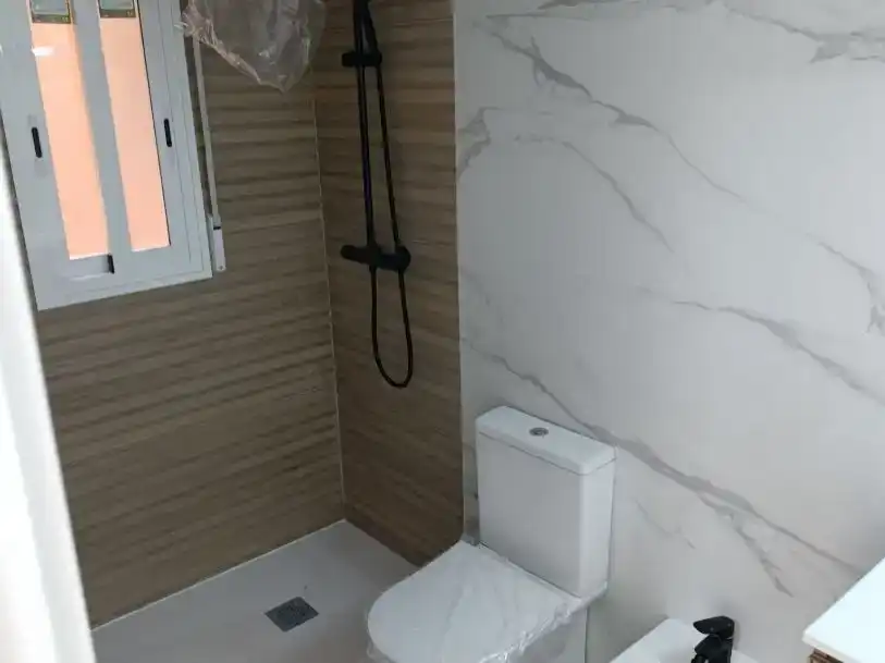 Baño de Piso de alquiler en Murcia con Trastero, Amueblado y Balcón