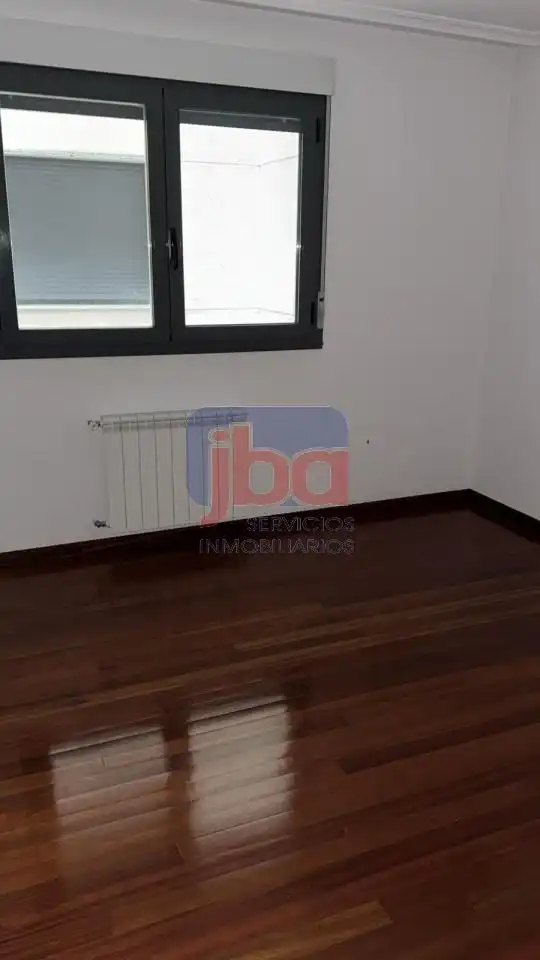 Habitación de Piso en venta en Xinzo de Limia con Calefacción, Trastero y Balcón