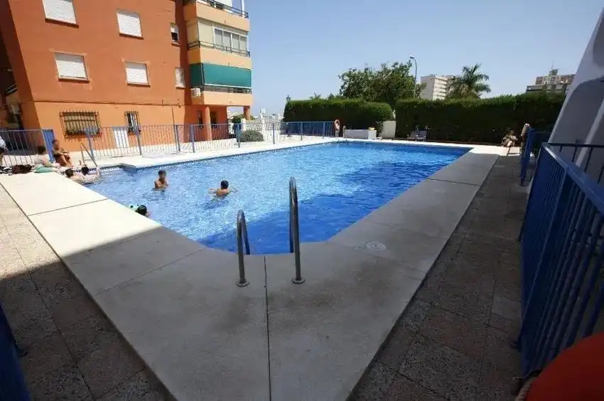 Piscina de Pis en venda en Torremolinos amb Aire condicionat i Piscina comunitària