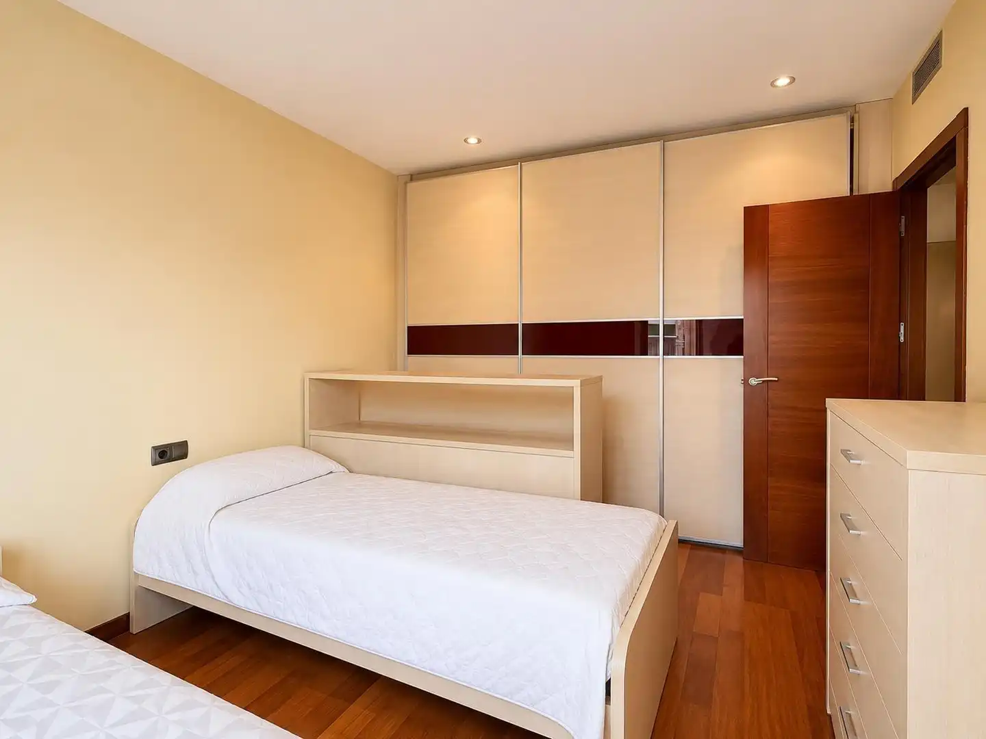 Dormitori de Casa o xalet en venda en Les Franqueses del Vallès amb Calefacció, Terrassa i Balcó