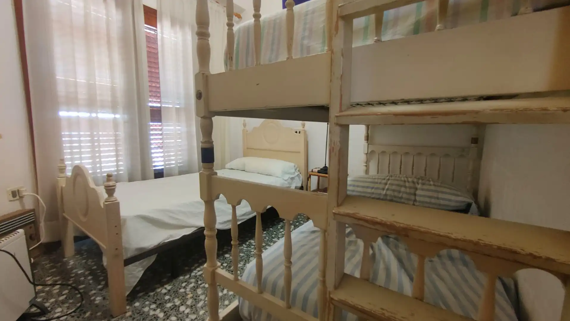 Dormitori de Casa o xalet en venda en Santa Pola amb Jardí privat, Terrassa i Traster