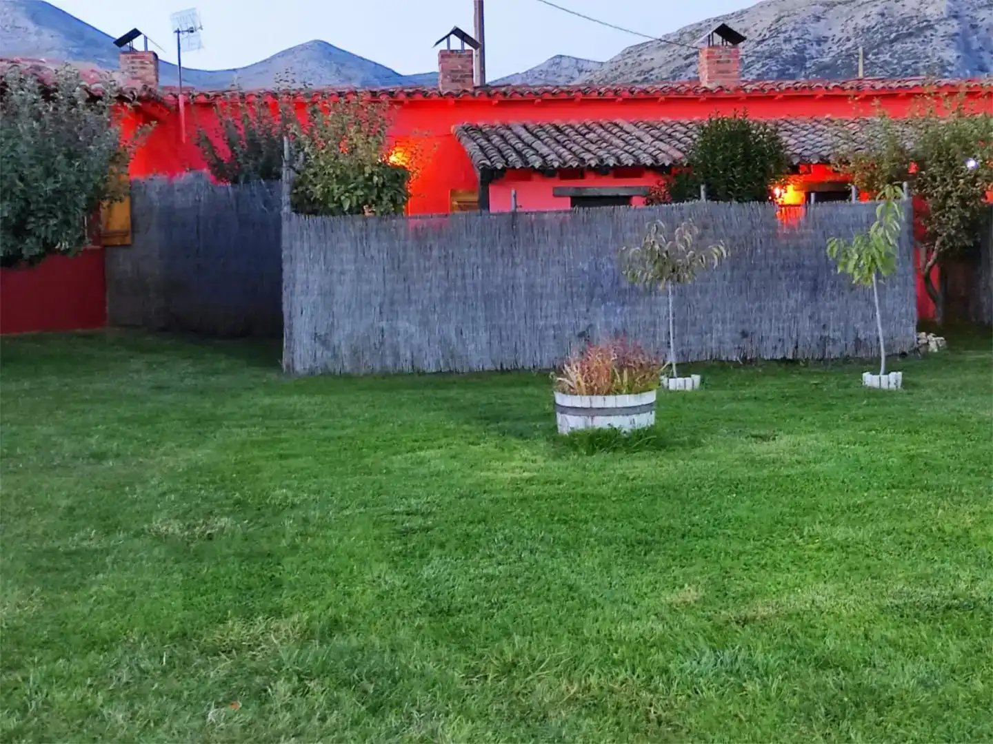 Jardí de Pis en venda en Castrejón de la Peña amb Jardí privat, Moblat i Balcó