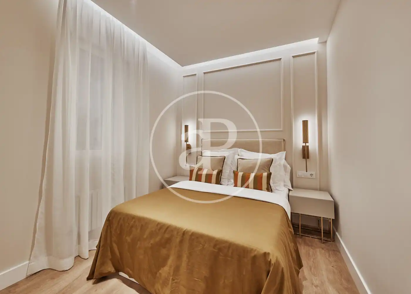Habitación de Piso en venta en Madrid con Aire acondicionado, Calefacción y Jardín privado