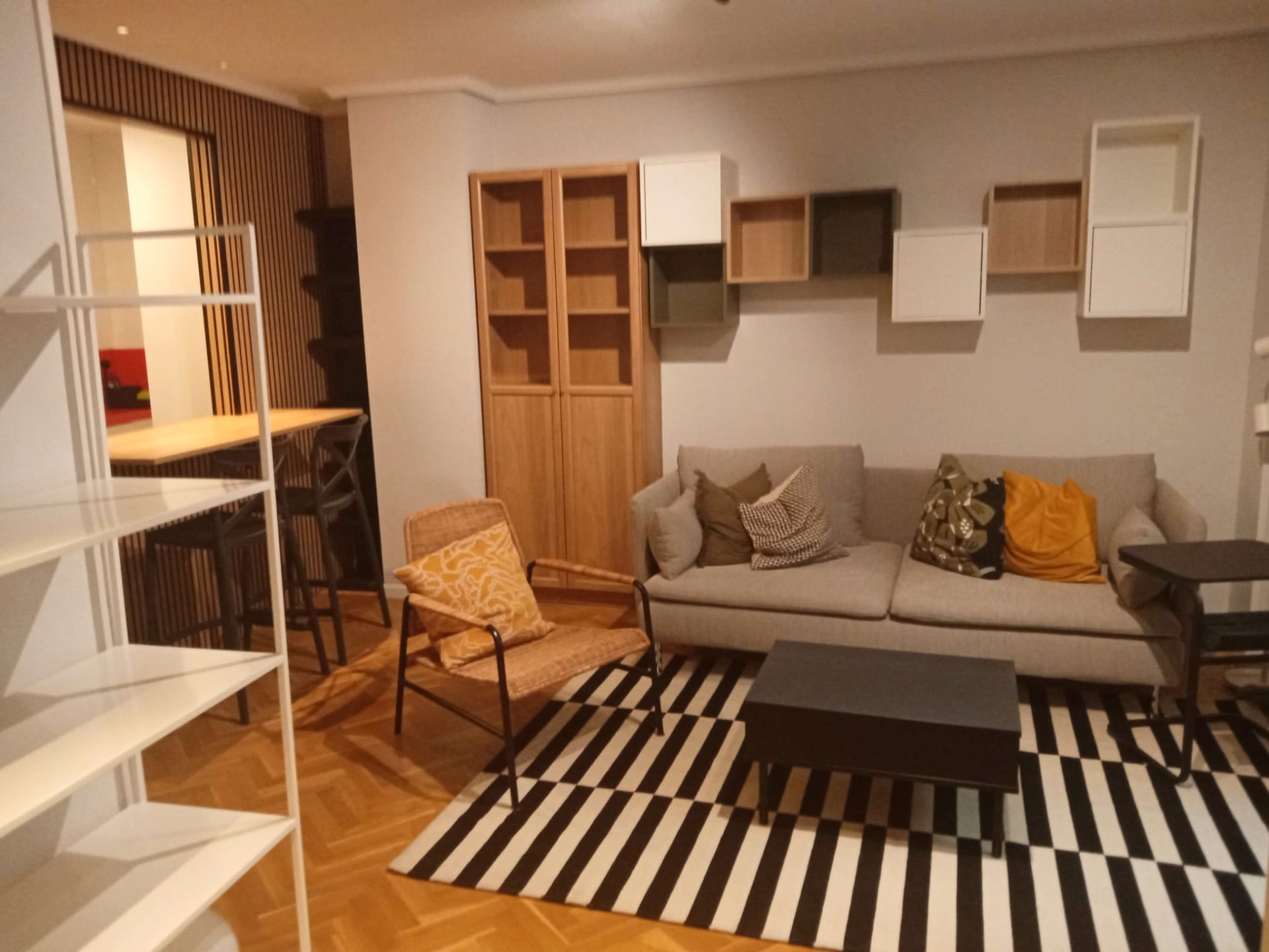 Living room of Apartment for sale in  Madrid Capital  with Air Conditioner, Heating and Furnished