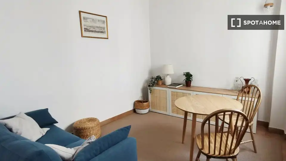 Habitació a Sevilla, Sevilla