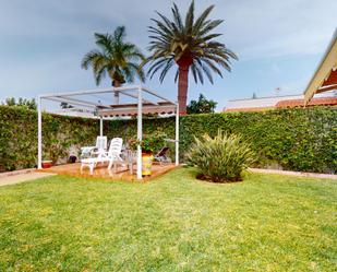 Jardí de Casa adosada en venda en San Bartolomé de Tirajana amb Aire condicionat, Terrassa i Traster