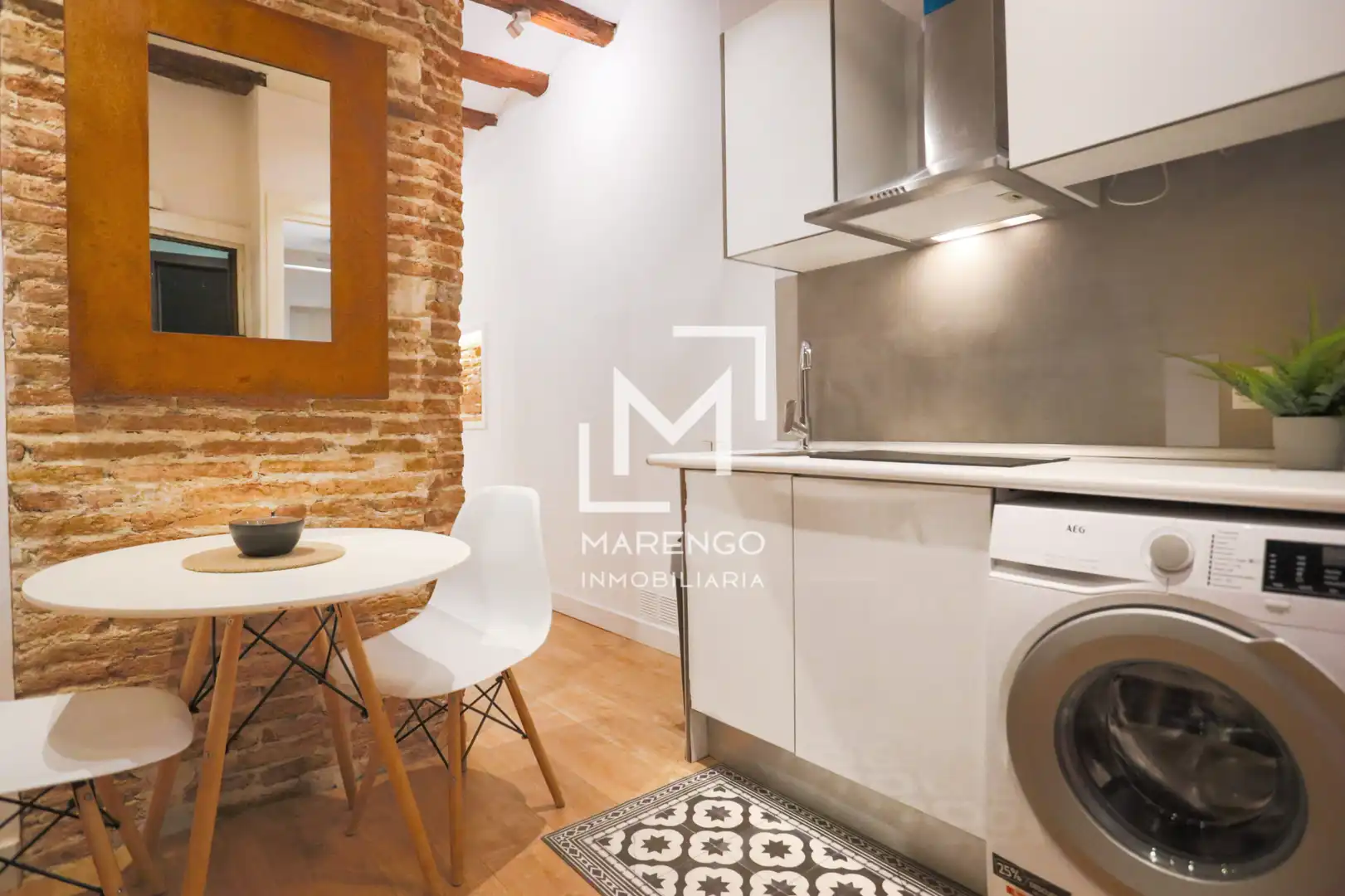 Appartamento con terrazza in vendita a Carrer del Portal Nou, imagen 16