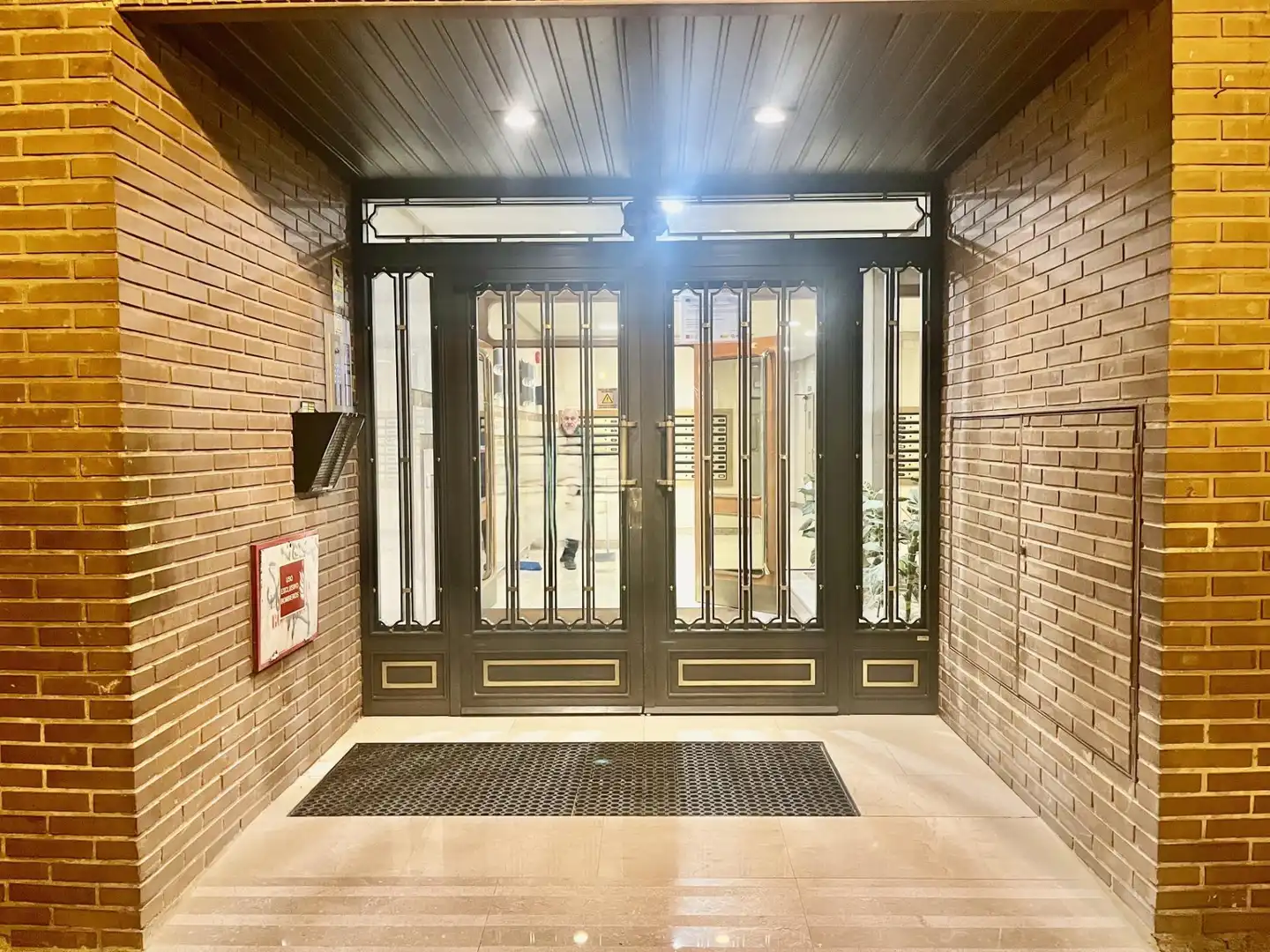 Flat for sale in Madrid  with Air Conditioner, Heating and Private garden