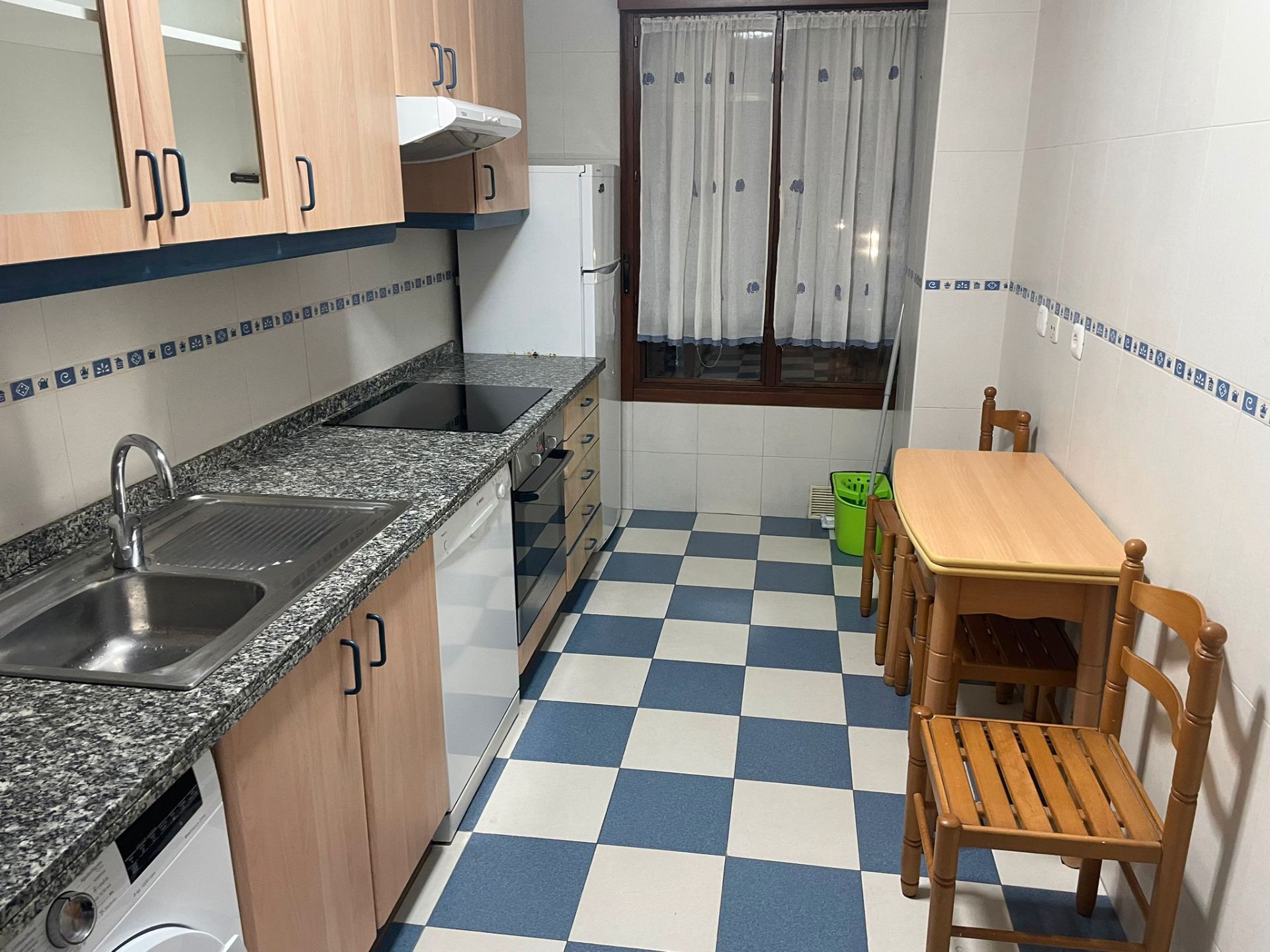 Kitchen of Flat to rent in Oviedo   with Heating, Private garden and Parquet flooring
