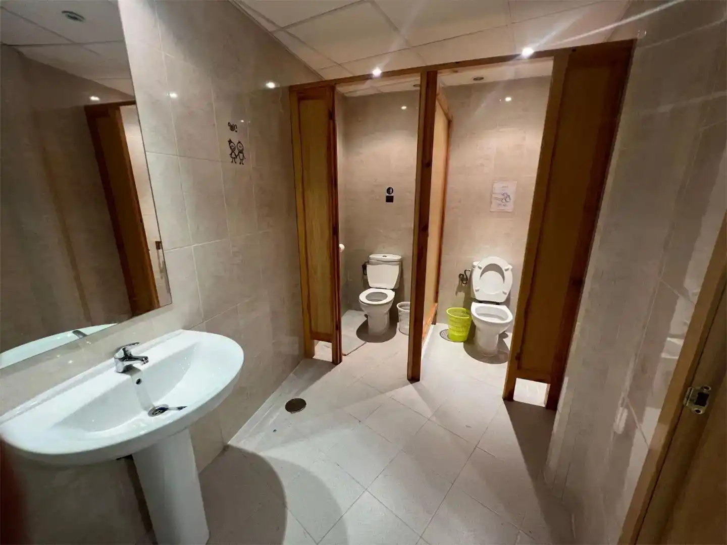 Badezimmer von Geschaftsraum zur Miete in Herencia, Ciudad Real