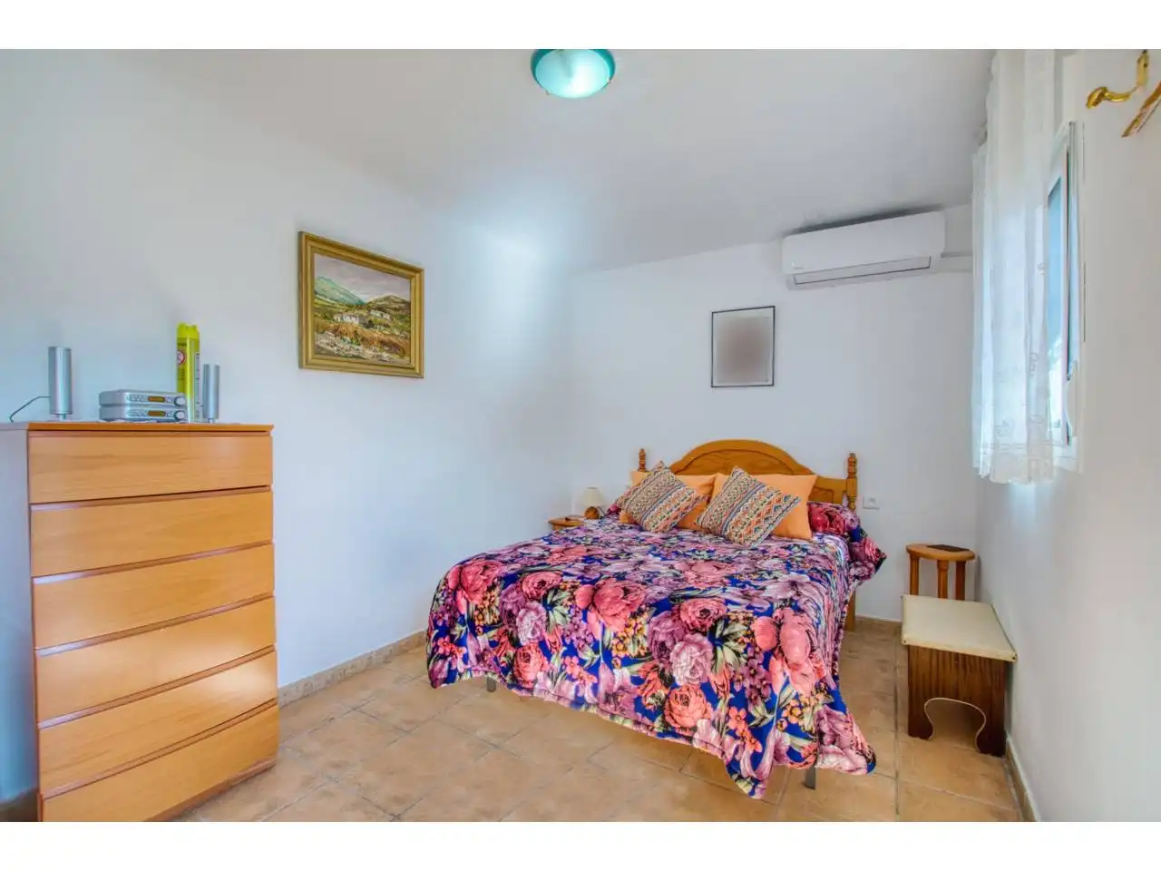 Habitación de Finca rústica en venta en Alcaucín con Terraza y Piscina