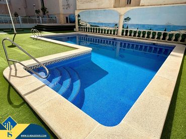 Wohnung mit Pool zum Verkauf in Playa del Cura