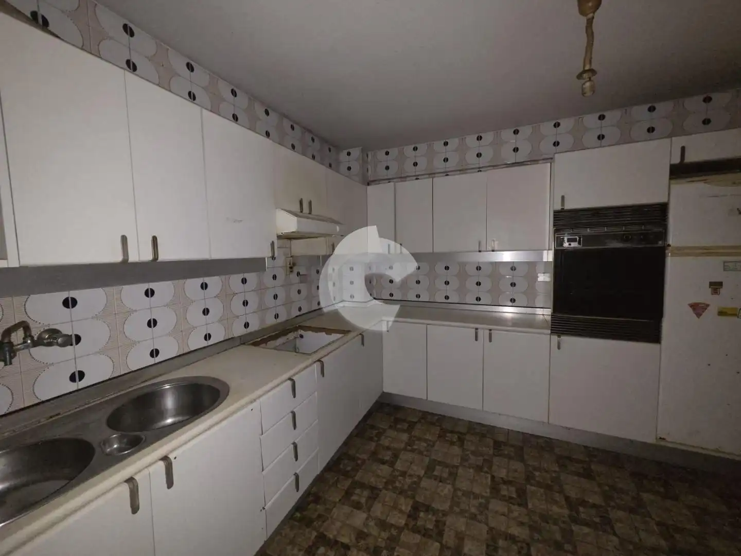 Kitchen of Flat for sale in Vigo   with Storage room